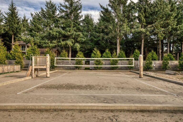 Volleyball court, adustable net, tournament quality