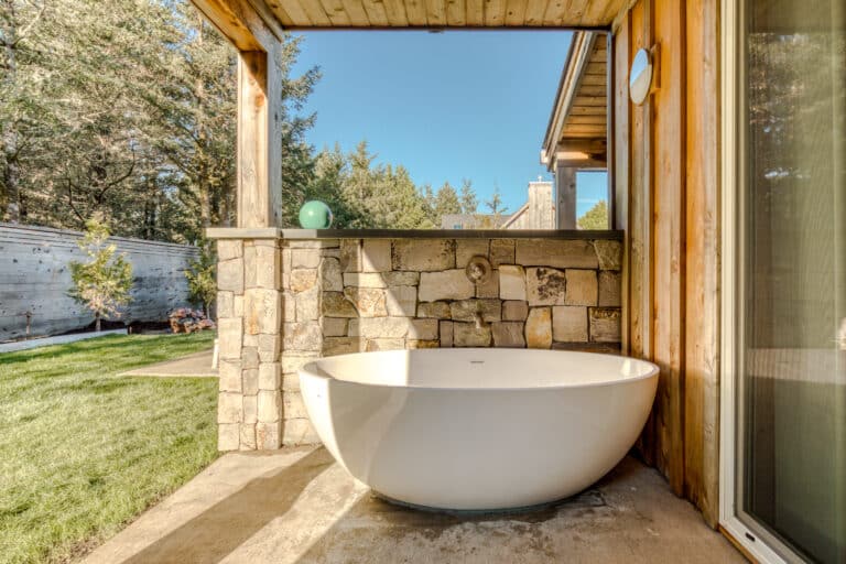 Private Outdoor Soaking Tub