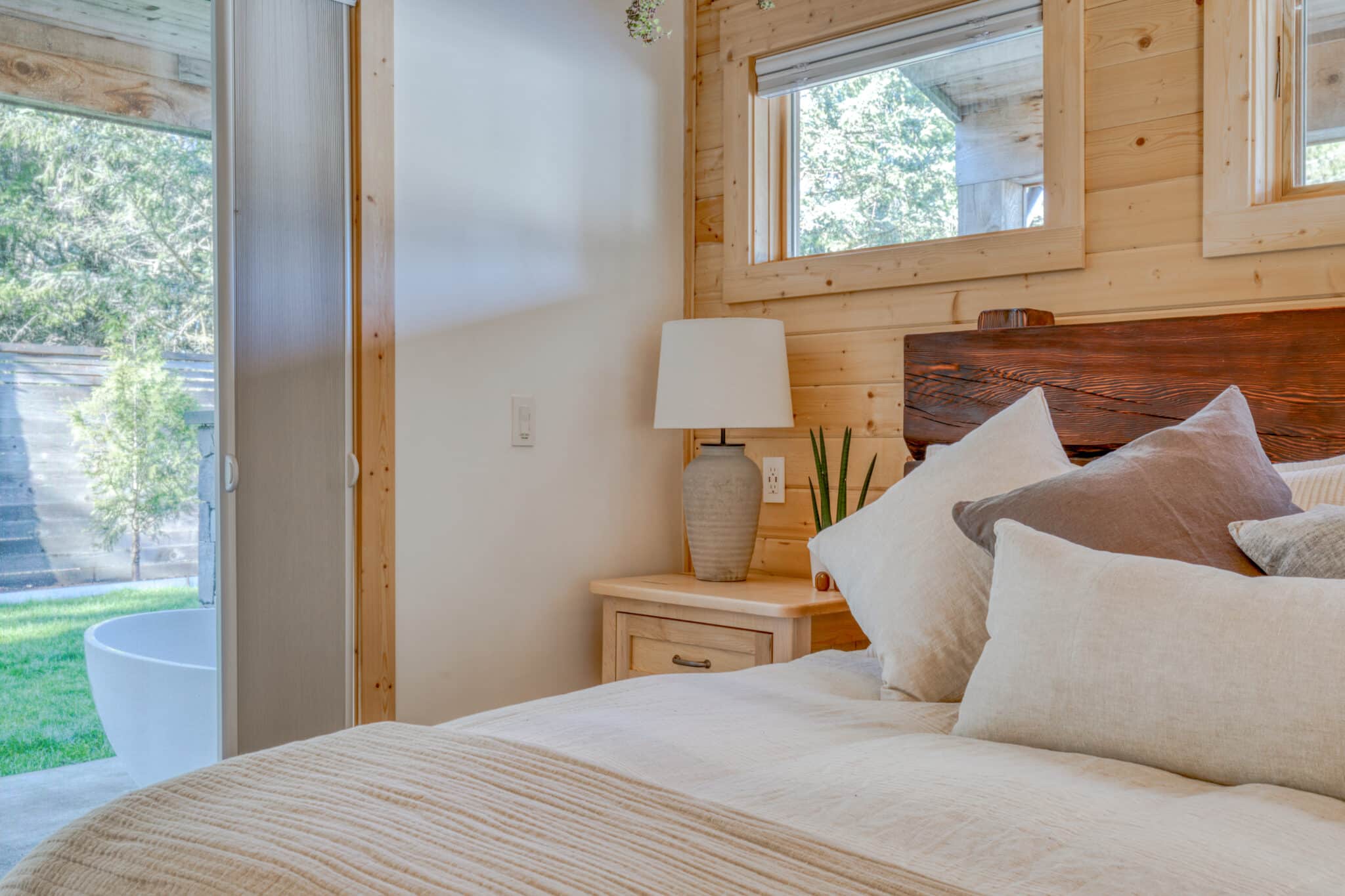 lewis-bedroom-garden-patio-access.jpg