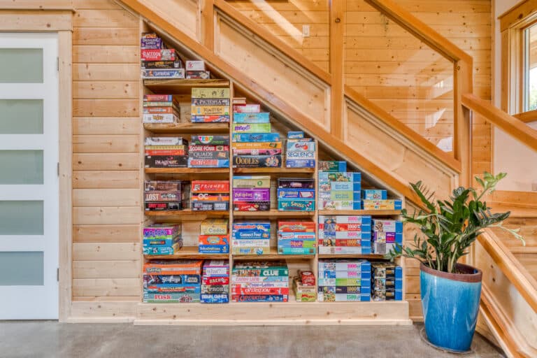 lewis-board-games-puzzles-long-beach-wa.jpg
