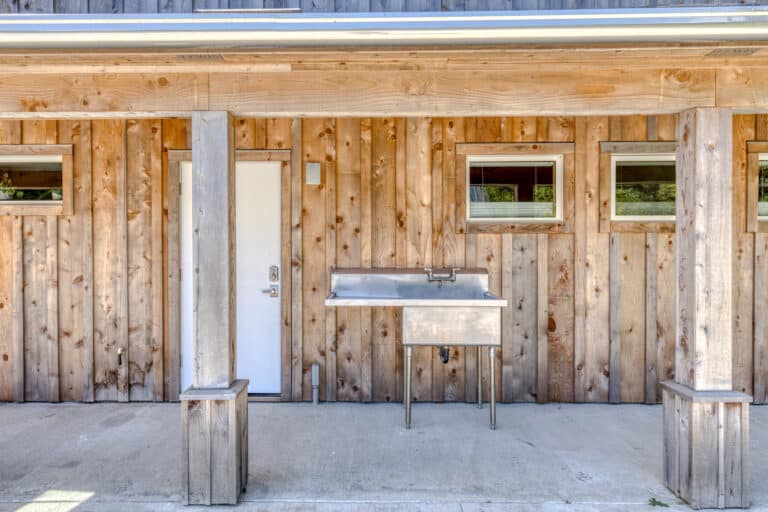 lewis-covered-back-patio-long-beach-wa.jpg