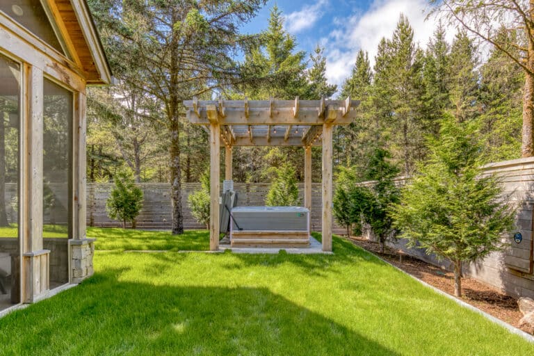 lewis-hot-tub-pergola-long-beach-wa.jpg
