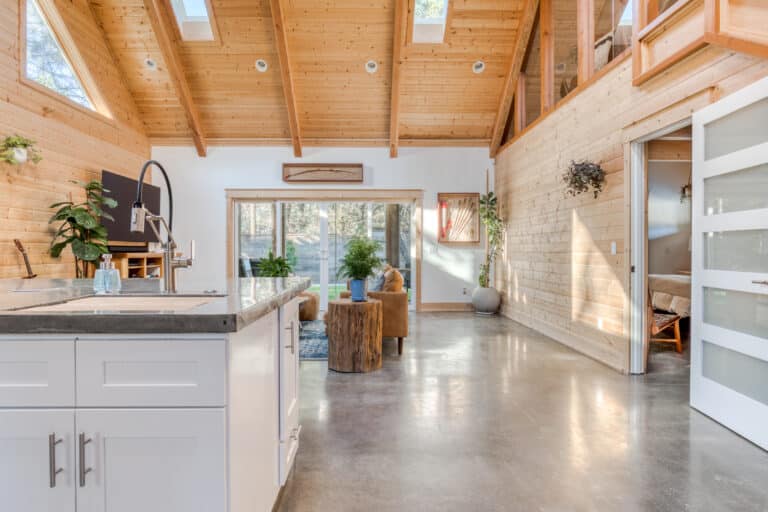lewis-open-concept-interior-long-beach-wa.jpg