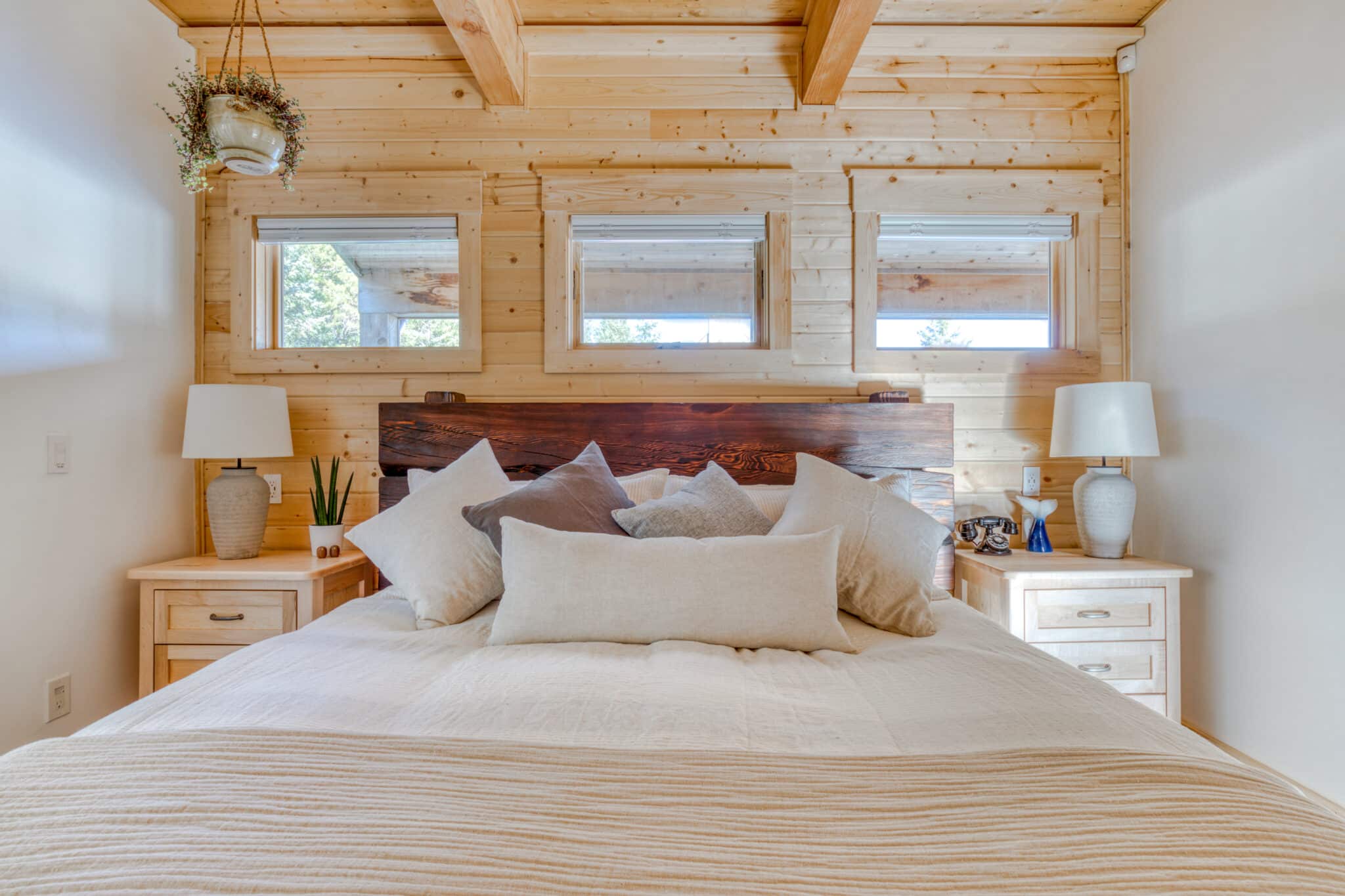 lewis-primary-bedroom-king-bed.jpg
