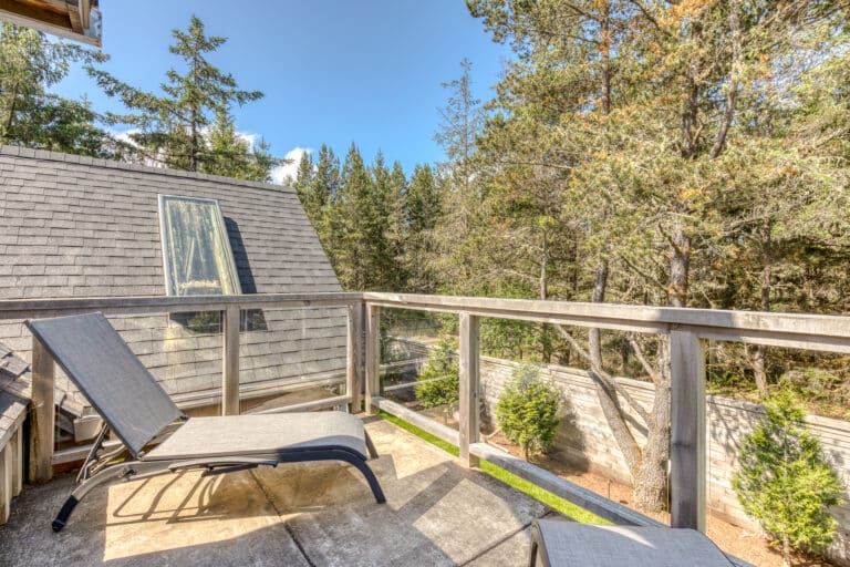 lewis-upper-deck-long-beach-wa.jpg
